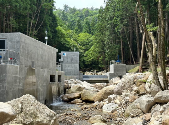 滋賀・鴨川小水力発電所